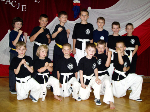 Zdjęcie na ostatnim treningu w sezonie 2007/2008 w sekcji dziecięcej w Świdniku.