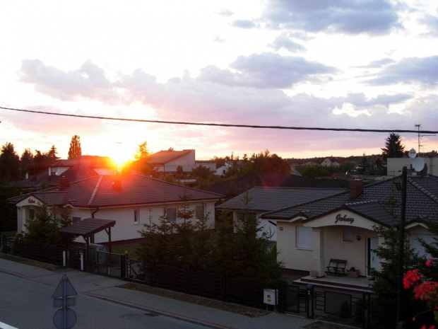 Zachód słońca dzisiaj z mojego balkonu.
