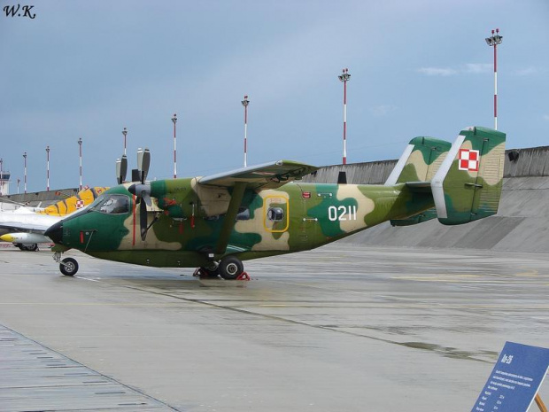 Antonow An-28