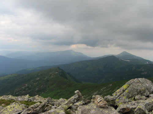 Gutin Tomnatek, wieczorna panorama w kierunku północnym.