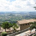 San Marino - najmniejsza republika na świecie położona na górze - spacer po mieście stolicy.