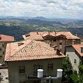 San Marino - najmniejsza republika na świecie położona na górze - spacer po mieście stolicy.