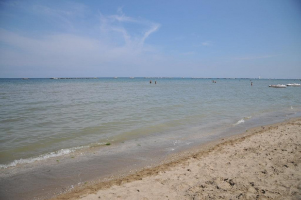 Cesenatico nad Adriatykiem - tutaj spędzamy te wakacje. Spacer po miasteczku. Widok na Adriatyk z plaży.