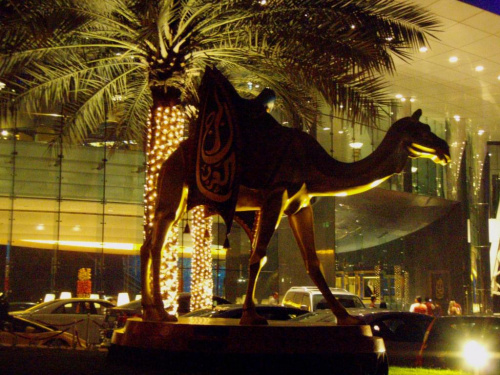 Przed 7 * hotelem Burj Al Arab
