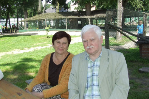 Przyjeciele z dawnych lat: Ewa Górska i Staszek chodzili do Liceum w Staszowie. Wkrótce, bo 4.X.08 będzie jubileuszowy Zjazd absolwentów.