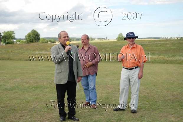 Zawody Modeli Latających Wynalazków
IX AERO MODEL SHOW 2007
www.ANWOMEDIA.pl Linowiec koło Starogardu Gdańskiego 01.07.2007r.