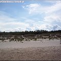 Plaża w Ustce #piach #plaża #drzewo #drzewa #chmury #niebo