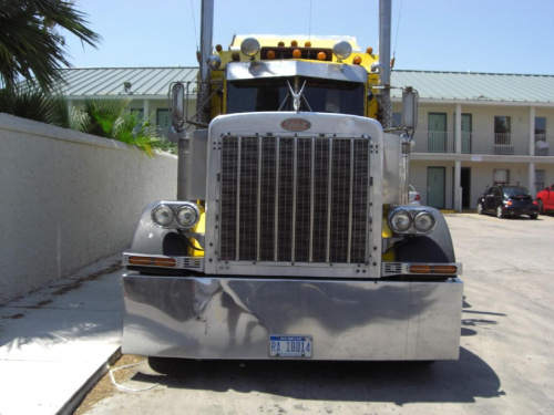 Peterbilt 379