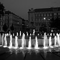 fontanna by night