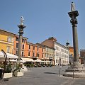 Rawenna - miasto włoskie sięgające swoją historią zamierzchłej starożytności słynne przepięknymi mozaikami. Spacer po starym mieście.