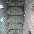 Katedra Poznańska - wnętrze - widok na sklepienie główne.