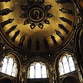 Katedra Poznańska - wnętrze - widok na Złotą Kaplicę.