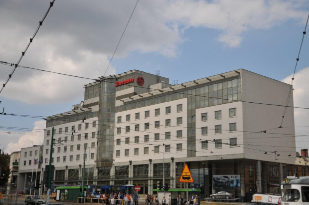Poznań - widok na nowy hotel Sharaton