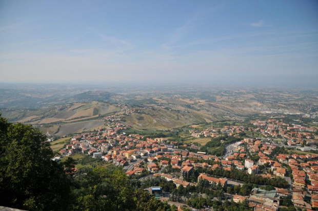 San Marino - stolica republiki - miasto na górze.