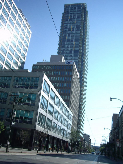 moje miasto Toronto
1 wrzesnia 2008 #miasto #Toronto #Canada #MojeMiasto #Kanada #wiezowce #ulice #lato