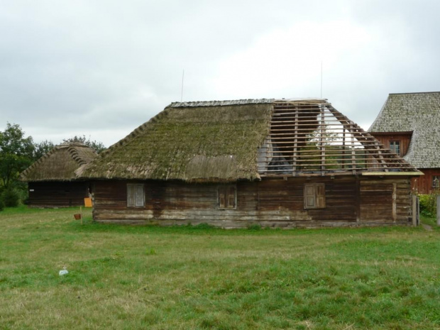 wykańczają mi dom letni, później tylko pobielić