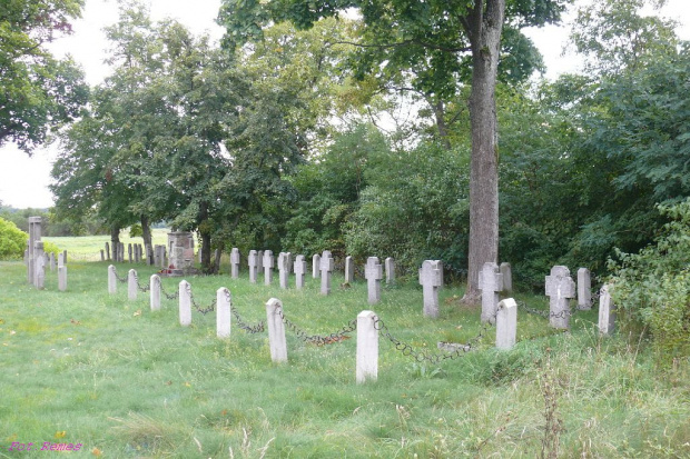 Dłutowo - cmentarz wojenny z I wojny światowej #Dłutowo #CmentarzWojenny