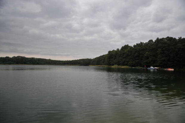 Nastały chłody, jeziora opustoszały