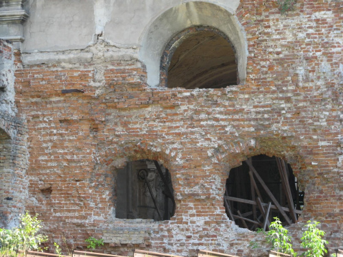 W 1944 r. w oklicy Brodów doszło do bitwy, w której stanęły naprzeciwko siebie ukraińska dywizja SS Hałyczyna i również ukraiński 13 korpus Armii Czerwonej. Zginęło wówczas kilka tysięcy żołnierzy, a Hałyczyna straciła zdolność bojową.