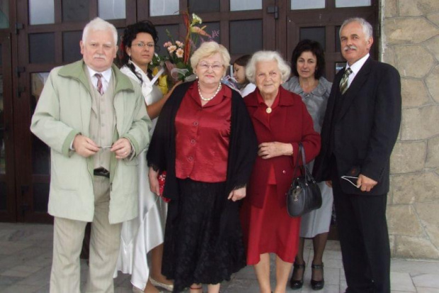 Życzenia i gratulacje dla Młodej Pary tuż po ceremonii ślubnej. #wesela