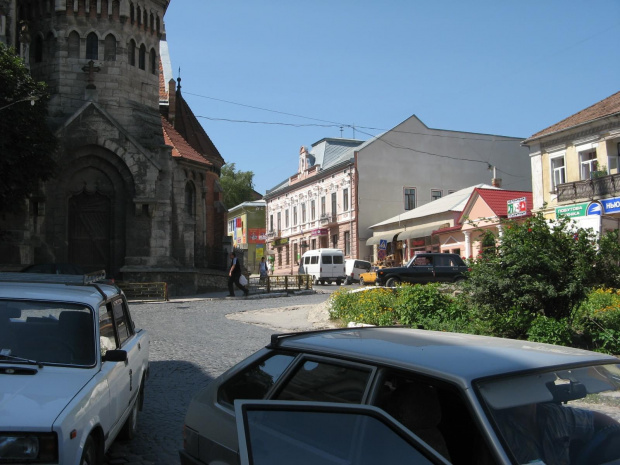 W czasie II wojny światowej miasto okupowali sowieci a później Niemcy. Czortków był terenem ożywionej działalności konspiracyjnej, działał tu m.in. hufiec Szarych Szeregów, organizacje Orzeł Biały i Polska Organizacja Wojskowa.