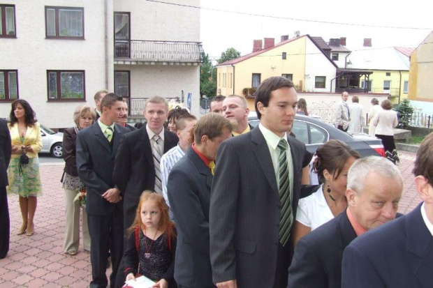 Życzenia i gratulacje dla Młodej Pary tuż po ceremonii ślubnej. #wesela