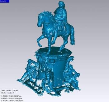 Rzeźba Fryderyka na koniu