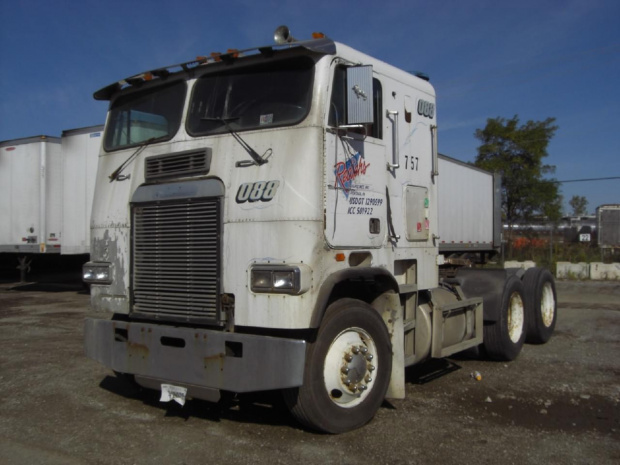 Freightliner FLB