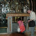 JEROZOLIMA-Bazylika Grobu Świętego ołtarz w Kaplicy Golgoty pod nim otwór gdzie stał krzyż