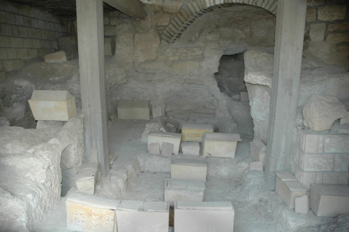 Jerozolima-Krypta cmentarna- na Górze Oliwnej