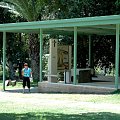 IZRAEL-DOLNA GALILEA -TABGA-Jezioro Galilejskie-sanktuarium prymatu z IV-ołtarz upamiętniający pobyt Jana Pawłas II w 2000r #ZIEMIAŚWIĘTA