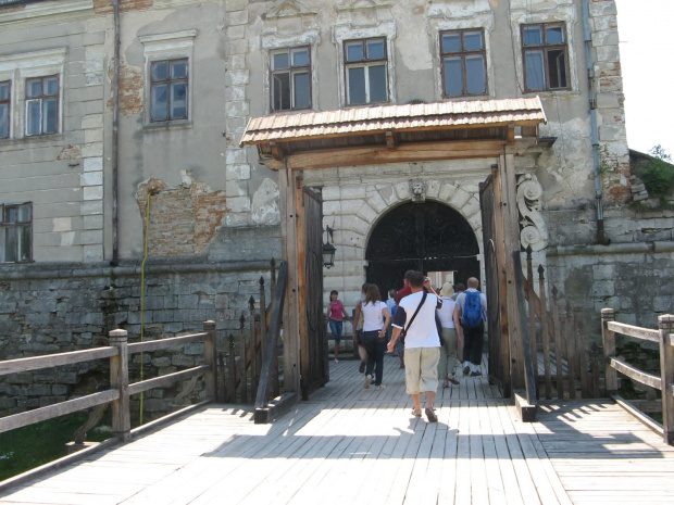 Obecnie zamek jest własnością Lwowskiej Galerii Obrazów.