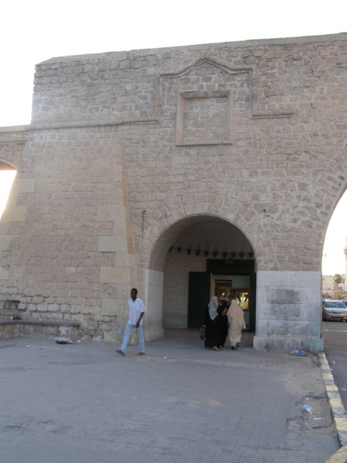Trypolis. Wejście na Medinę