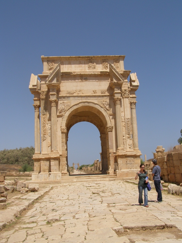 Leptis Magna - Łuk Septimusa Severiusa z 203 roku n.e.
Septimus Severius był rzymskim imperatorem pochodzącym właśnie z Leptis Magna