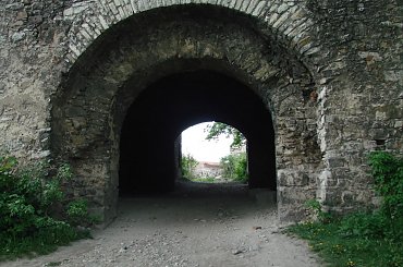 Ruiny zameku Tęczyn (Tenczyn) w Rudnie #Ruiny #zamek #Tęczyn #Rudno #Polska #wies