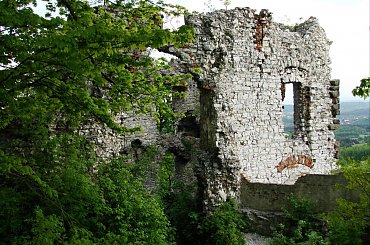 Ruiny zamku Tęczyn (Tenczyn) w Rudnie #Polska #Zamek #Runiy #Tęczyn #Rudno #Wieś