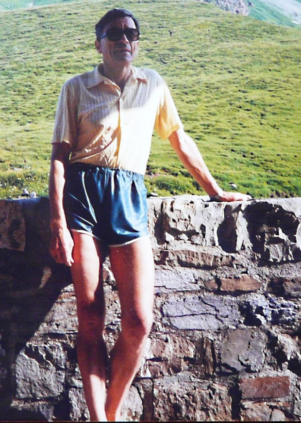 25.07.1994 r.Przełęcz Klausen (1952 m.),Szwajcaria.
Klausenpass, Switzerland. #Alpy #ludzie #Szwajcaria #przełęcz