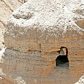 Qumran w tej grocie znaleziono zwoje z nad Morza Martwego