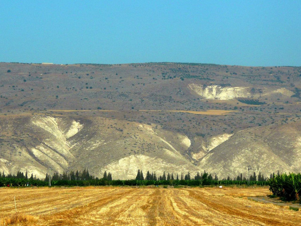 Zachodni brzeg Jordanu. W tle góry Jordanii.