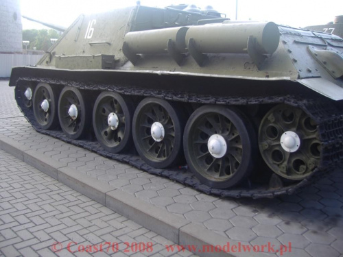 SU-100 by Coast70 muzeum Bielgorod