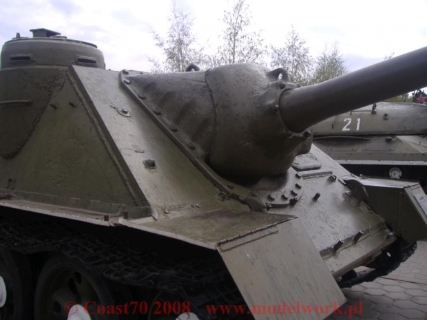 SU-100 by Coast70 muzeum Bielgorod