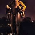 park Vigelanda nocą #rzeźby #pomniki #zabytki #sztuka #miasto #noc