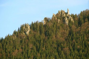 Zamek Orawski ( Oravsky hrad ) Słowacja #Zamek #Orawski #Słowacja #Orawa #OravskyHrad #góry #las