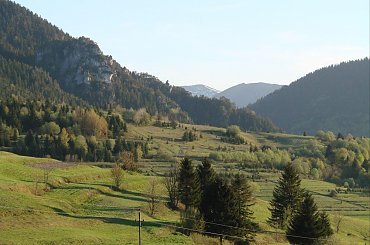 Zamek Orawski ( Oravsky hrad ) Słowacja #Zamek #Orawski #Słowacja #Orawa #OravskyHrad #góry #las