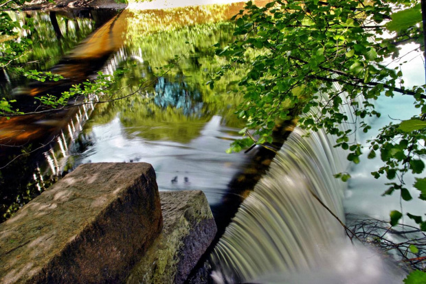 Akerselva - rzeczka w Oslo #woda #rzeka #przyroda #wiosna #krajobraz