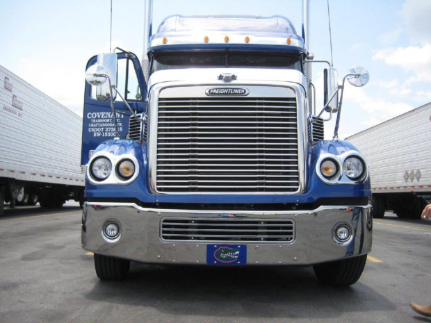 Freightliner Coronado