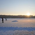 Niedzielny spacer nad zamarznięte jezioro Rusałka