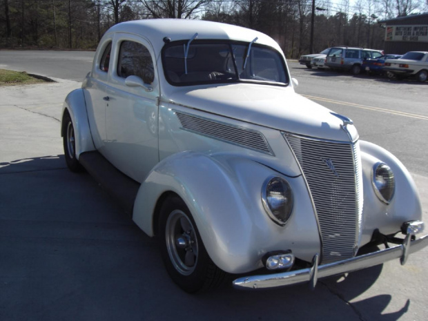 37' Ford