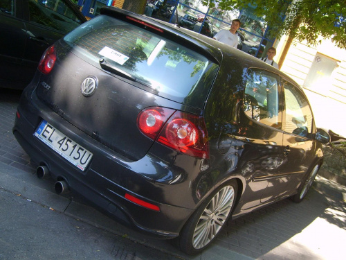 Golf R32