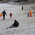 Zabawy na śniegu to prawdziwa frajda :)) #styczeń #snieg #park #dzieci